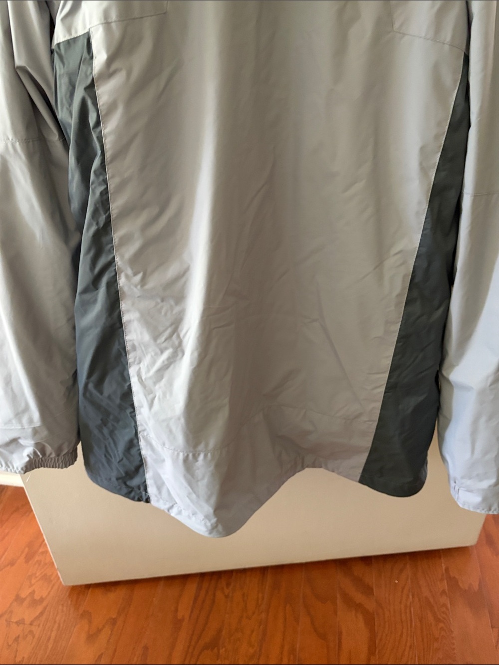 Columbia Light Gray and Dark Gray Hooded Waterproof Interchangeable Jacket (L) - Picture 9 of 14